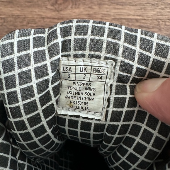 Girls Pastry Love High Tops - Picture 8 of 13